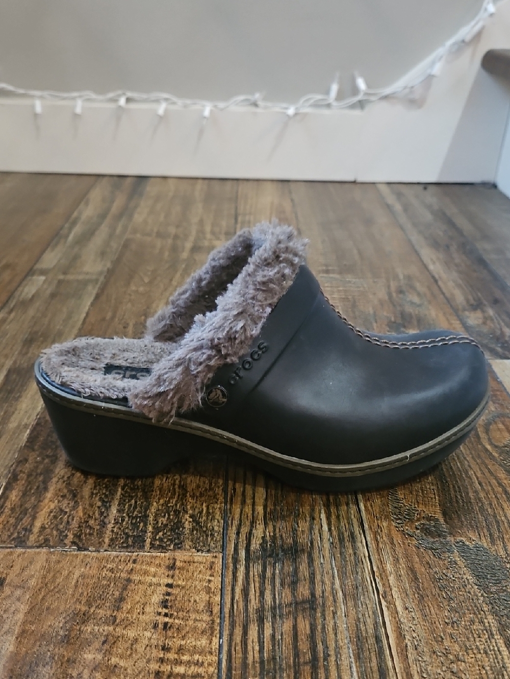 CROCS Cobbler Eva‎ Women's Black Clog Mule with Gray Faux-Fur Trim